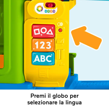 Fisher-Price Little People Playset Autolavaggio per bambini piccoli con 5 pezzi per il gioco, versione multilingue - Image 3 of 7