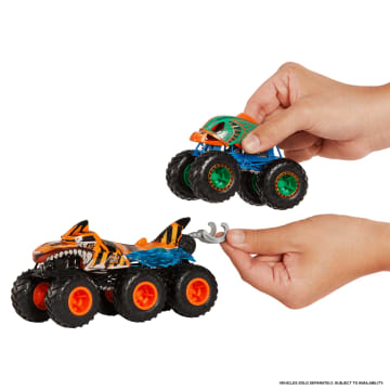 Hot Wheels Monster Trucks Big Rigs, 1:64 Scale Die-Cast Toy Truck With 6 Wheels (Styles May Vary) - Image 4 of 6