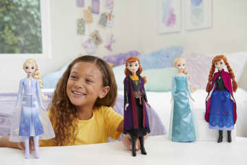 Disney Frozen Surtido De Muñecas De Moda