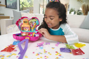 Polly Pocket Flamingo Party