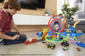 Hot Wheels Monster Trucks Sabretooth Showdown Playset - Image 3 of 6