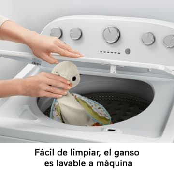 Fisher-Price Sensimals Oca Lovey Peluche Sonajero - Image 5 of 6