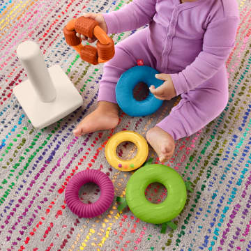 Devrilmez Tabanlı Fisher-Price Duyusal Gelişimi Destekleyen Renkli Halkalar, Bebekler Için Ince Motor Becerilerini Geliştiren Aktiviteler - Image 5 of 6