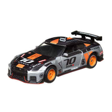 Matchbox Cars, Set of 8 Die-Cast Cars in 1:64 Scale with Matchbox 70th Anniversary Finish