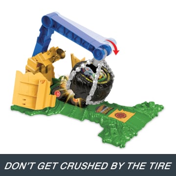 Hot Wheels Monster Trucks Rhinomite Chargin’ Challenge Playset With 1 Toy Truck & 2 Crushed Cars