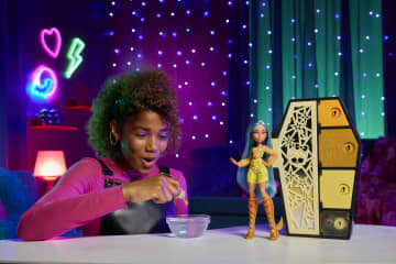 Monster High Pop, Cleo De Nile, Skulltimate Secrets: Fearidescent