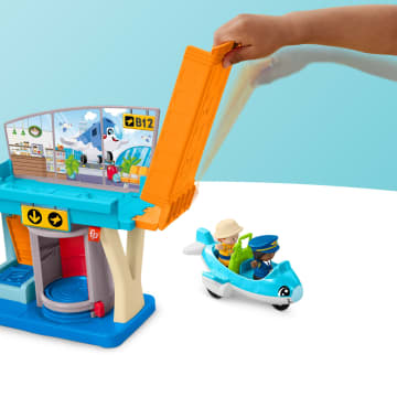 Fisher-Price Little People Eğlenceli Havaalanı, Uçak Ve 3 Oyun Aksesuarı, Bebekler Için Oyun Seti - Image 3 of 6