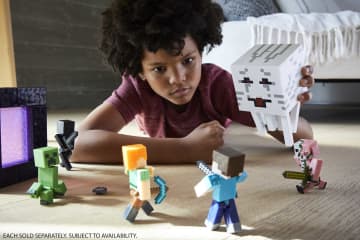 Minecraft Steve With Build-A-Portal Figure