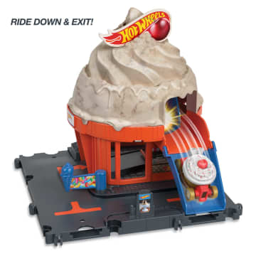 Hot Wheels City Track Set with 1 Hot Wheels Car