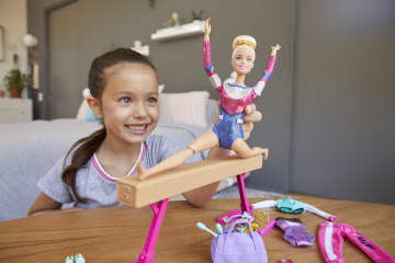 Barbie® Jimnastik Oyun Seti