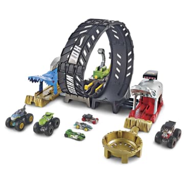 Hot Wheels Monster Trucks Çemberde Yarış Seti