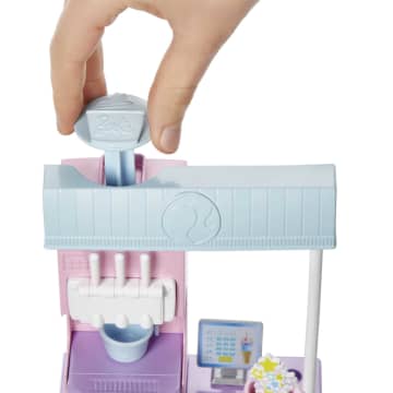 Набор игровой Barbie Магазин мороженого