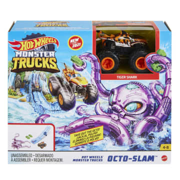 Набор игровой Hot Wheels Монстр-трак с главным героем в ассортименте