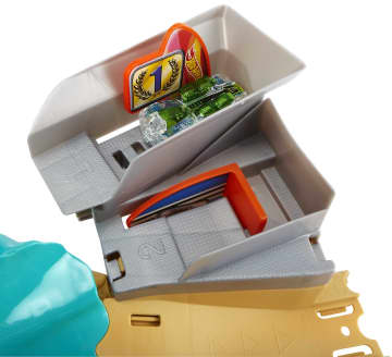 Hot Wheels City Shark Beach Battle Playset