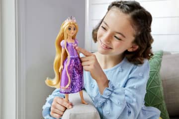 Disney Princess Toys, Singing Rapunzel Doll