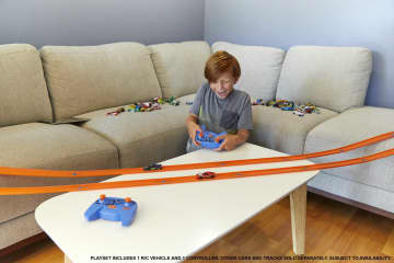 Машинка Hot Wheels радиоуправляемая Роджер Доджер