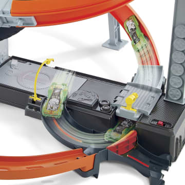 Набор игровой Hot Wheels Сити Шиномонтажная мастерская - Image 3 of 6