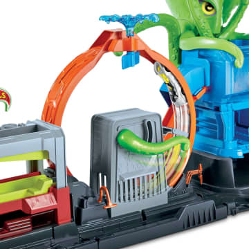 Набор игровой Hot Wheels Сити Невообразимая автомойка с осьминогом - Image 3 of 7
