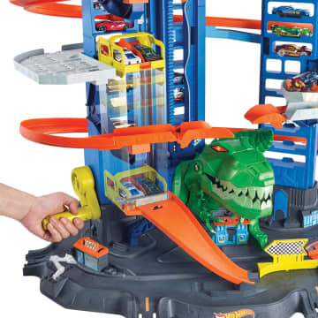 Набор игровой Hot Wheels Сити Невообразимый гараж с тиранозавром