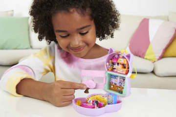 Polly Pocket Gattino Sushi Cofanetto, Playset Con 2 Bambole E 12 Accessori