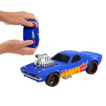 Hot Wheels-Voiture Télécommandée Rodger Dodger-À L’Échelle 1:1:16 - Image 2 of 5