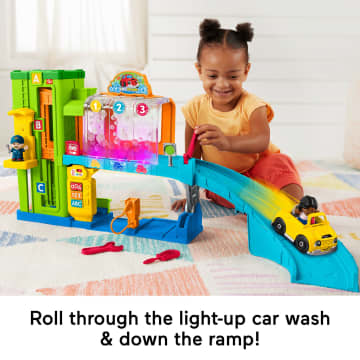 Fisher-Price Little People Light-Up Learning Garage - Image 4 of 7
