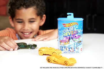 Hot Wheels Color Reveal, Set of 2 Vehicles with Surprise Reveal & Color-Change Feature