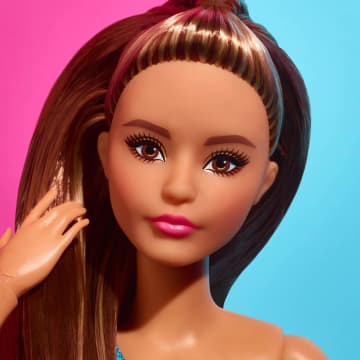 Barbie Looks 15 - Poupée Brune Avec Robe Midi Unie Color Block