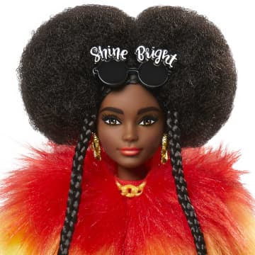 Кукла Barbie Экстра в радужном пальто