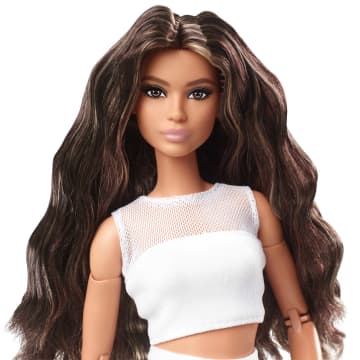 Кукла Barbie из серии Looks Брюнетка