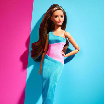 Barbie Looks 15 - Poupée Brune Avec Robe Midi Unie Color Block