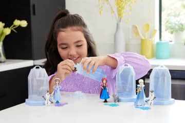 Disney Karlar Ülkesi Ice Reveal Sürpriz Küçük Bebek, Buz Mavisi Jel, Karakter Figürü Ve Aksesuarlar (Bebekler Çeşitlilik Gösterebilir) - Image 2 of 6