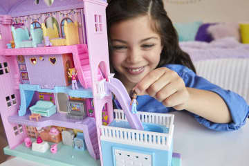 Polly Pocket Pajama Party Sleepover Adventure House - Image 4 of 9