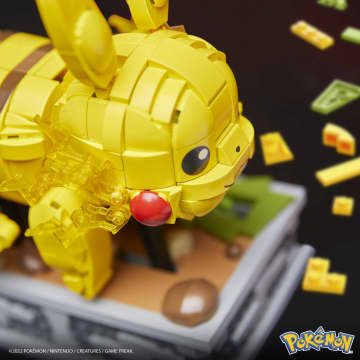 MEGA Construx Pokémon Coleccionista Pikachu Figura de 900 bloques de construcción de juguete - Image 3 of 7