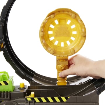Hot Wheels Monster Truck  Epic Loop Challenge Playset