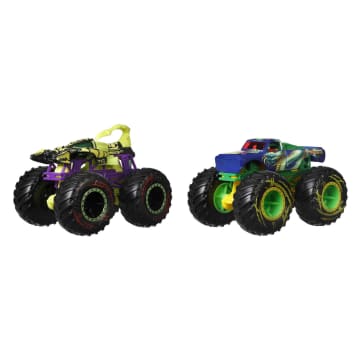 Набор машинок Hot Wheels коллекционные Монстр-трак Драка банд 2шт в ассортименте