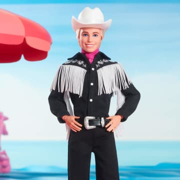 Barbie Le Film Poupée Ken À Collectionner Inspirée Du Film Barbie, Avec Tenue Noire À Franges Blanches, Chapeau Et Bottes De Cowboy De Couleur Blanche Et Bandana Rose - Imagen 8 de 15