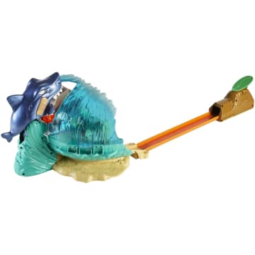 Hot Wheels City Shark Beach Battle Playset