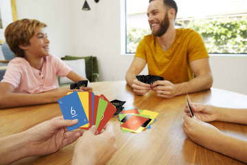 UNO - Image 6 of 6