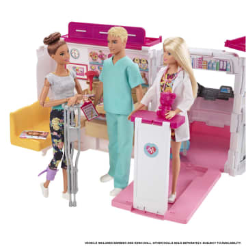 Набор игровой Barbie Кем быть? Клиника 2 куклы+машина скорой помощи - Image 3 of 6