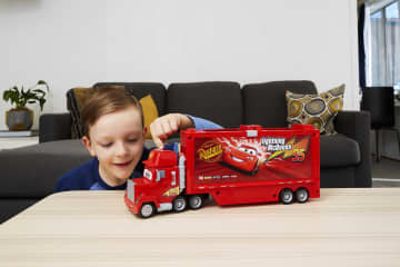Disney and Pixar Cars Track Talkers Chat & Haul Mack - Image 2 of 6