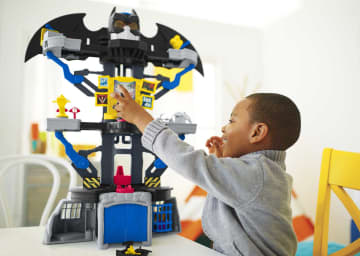 Imaginext DC Super Friends Transforming Batcave - Image 2 of 5