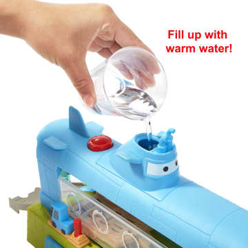 Disney and Pixar Cars Color Change Whale Car Wash Playset