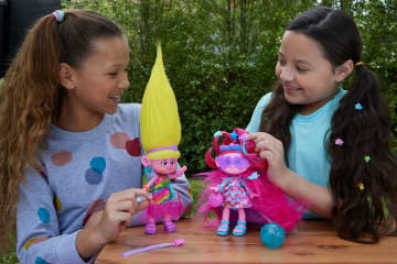 Trolls 3: Todos Juntos Hairsational Reveals Reina Poppy