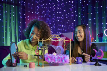 Monster High Clawdeen Wolf Bedroom Playset