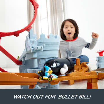 Hot Wheels Mario Kart Bowser's Castle Track Set With 1:64 Scale