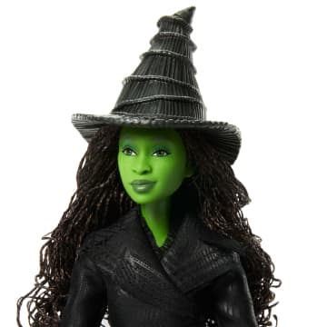 Universal Pictures’ Wicked: For Good Deluxe Elphaba Doll With Movie-Inspired Outfit & 4 Accessories - Imagem 3 de 6