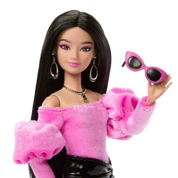 BARBIE DELUXE STYLE Doll | Mattel