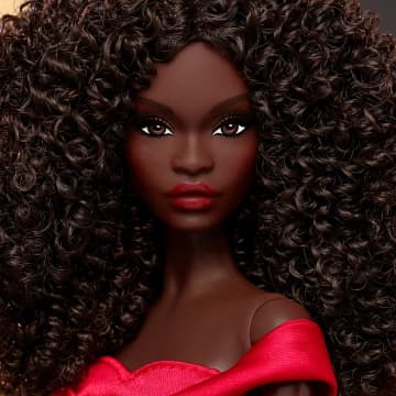 Barbie Signature Collectible Doll in Red Gown, 45Th Anniversary Black Barbie By Kitty Black Perkins - Imagem 3 de 6