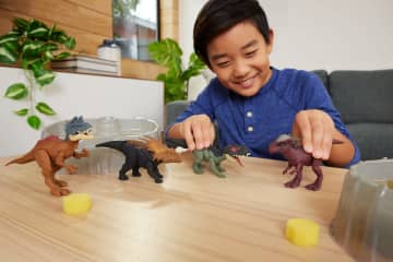 Jurassic World Dinossauro de Brinquedo Pacote de Batalha Dino Reveal - Image 2 of 6